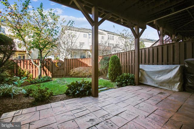 16368 GANGPLANK LN, Woodbridge, VA 22191