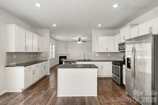 10631 Bradstreet Commons Way, Charlotte, NC 28215