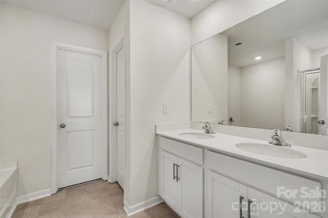 10631 Bradstreet Commons Way, Charlotte, NC 28215