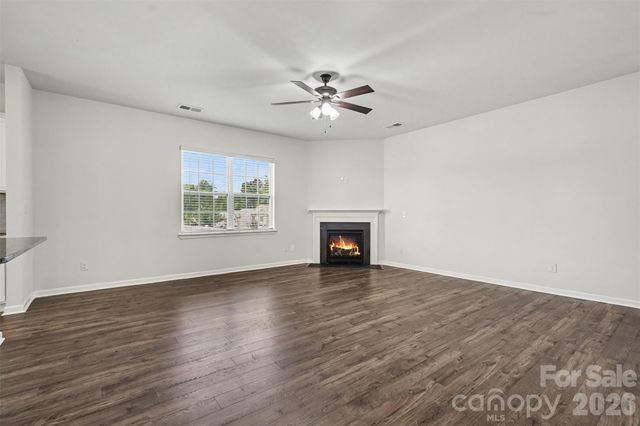 10631 Bradstreet Commons Way, Charlotte, NC 28215