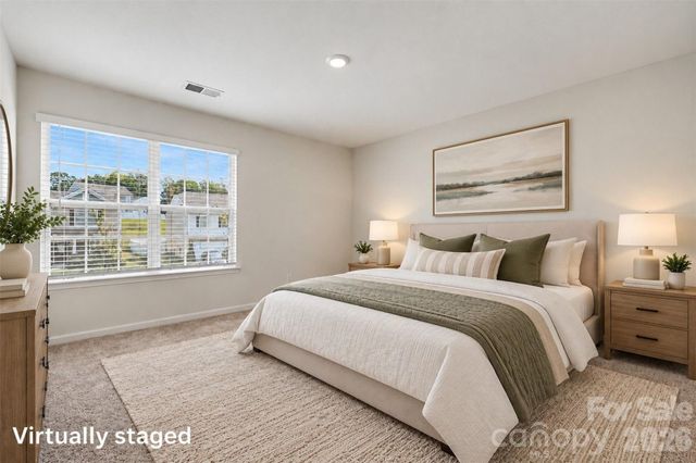 10631 Bradstreet Commons Way, Charlotte, NC 28215
