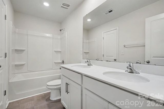 10631 Bradstreet Commons Way, Charlotte, NC 28215