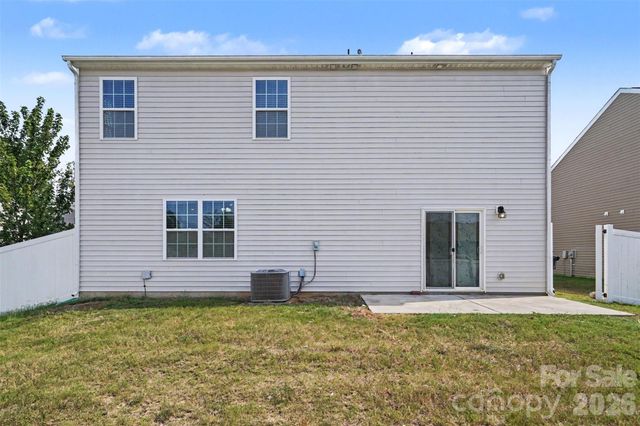 10631 Bradstreet Commons Way, Charlotte, NC 28215