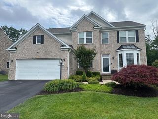 8057 TYSONS OAKS CT, Gainesville, VA 20155
