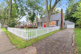 318 E Rouse Street, Lansing, MI 48910
