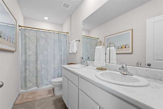 17668 CRESCENT MOON LOOP, Bradenton, FL 34211