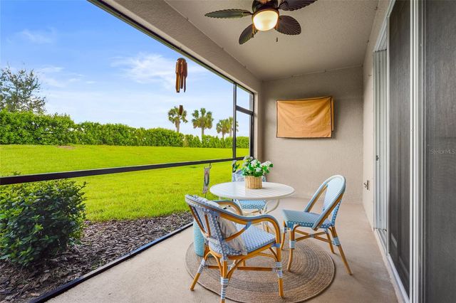 17668 CRESCENT MOON LOOP, Bradenton, FL 34211