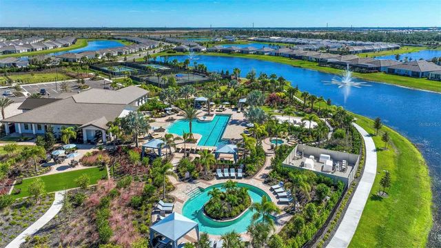 17668 CRESCENT MOON LOOP, Bradenton, FL 34211