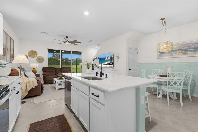 17668 CRESCENT MOON LOOP, Bradenton, FL 34211