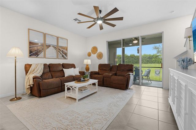 17668 CRESCENT MOON LOOP, Bradenton, FL 34211