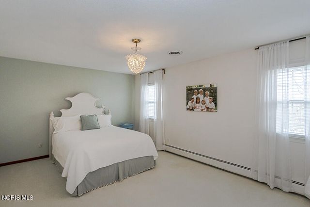 60 Back Bay Road, Bowling Green, OH 43402