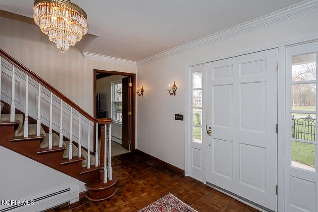 60 Back Bay Road, Bowling Green, OH 43402