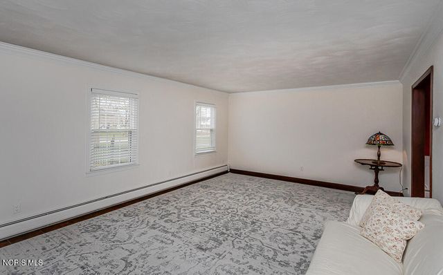 60 Back Bay Road, Bowling Green, OH 43402