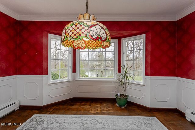 60 Back Bay Road, Bowling Green, OH 43402