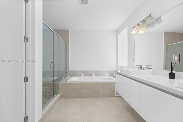 9830 NW 74th Terrace, Doral, FL 33178