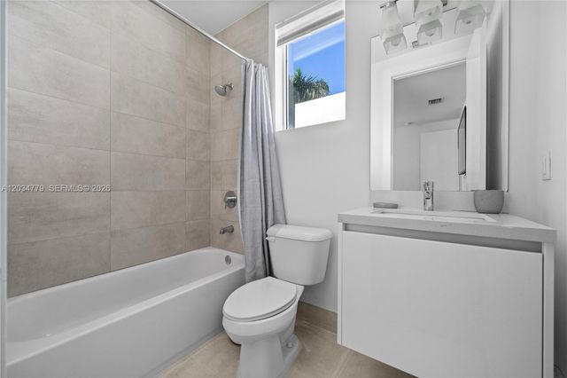 9830 NW 74th Terrace, Doral, FL 33178
