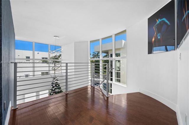 9830 NW 74th Terrace, Doral, FL 33178