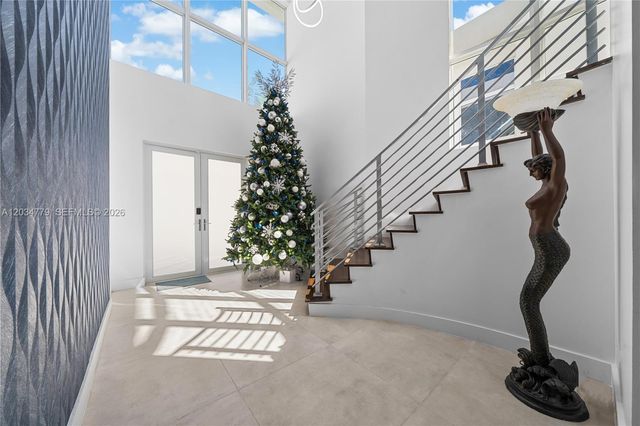 9830 NW 74th Terrace, Doral, FL 33178
