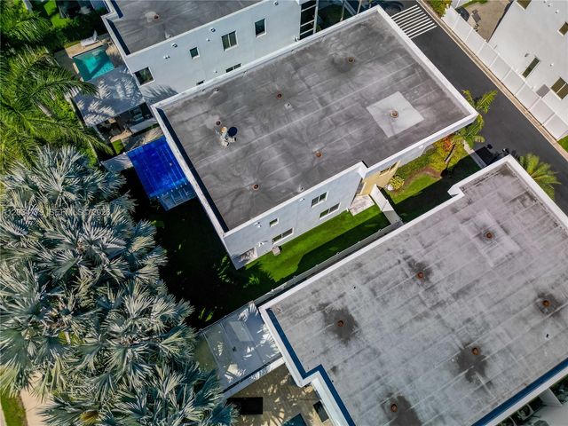 9830 NW 74th Terrace, Doral, FL 33178
