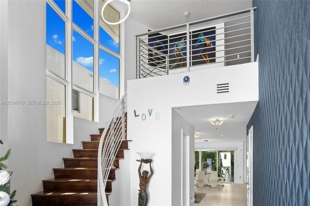 9830 NW 74th Terrace, Doral, FL 33178