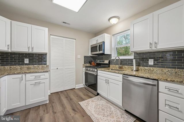15 ALYSSUM ST, Browns Mills, NJ 08015