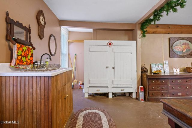 315 Lake Avenue, Lake Luzerne, NY 12846