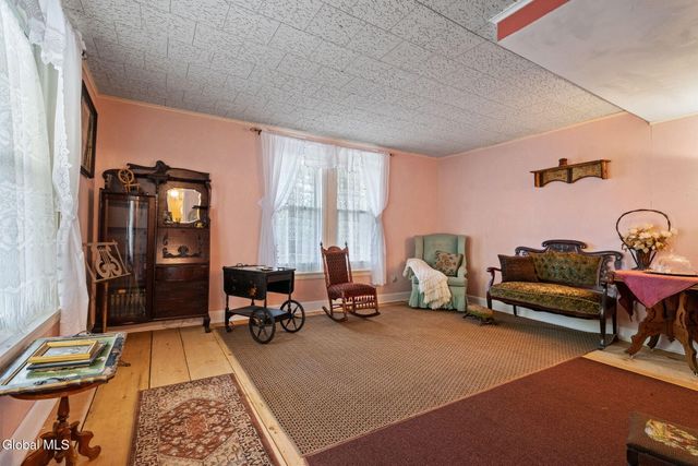 315 Lake Avenue, Lake Luzerne, NY 12846