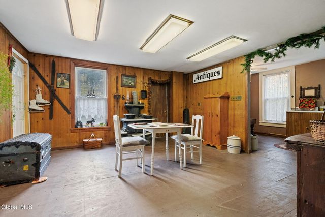 315 Lake Avenue, Lake Luzerne, NY 12846