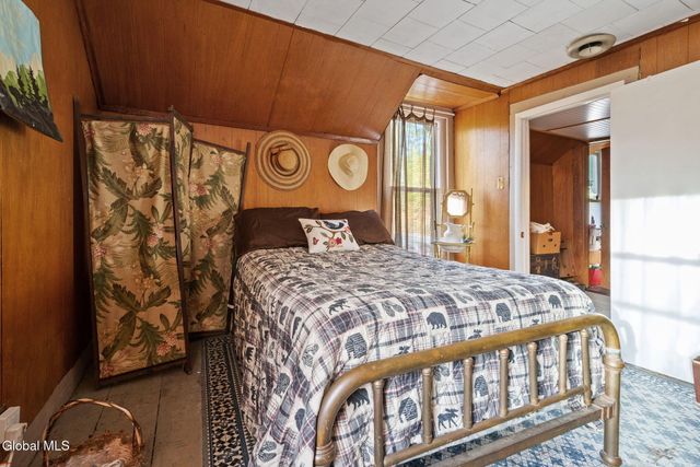 315 Lake Avenue, Lake Luzerne, NY 12846