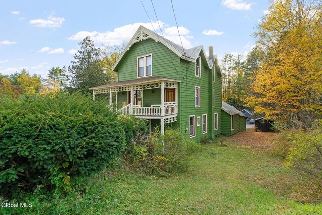 315 Lake Avenue, Lake Luzerne, NY 12846