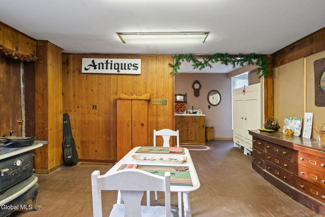 315 Lake Avenue, Lake Luzerne, NY 12846