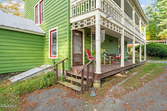 315 Lake Avenue, Lake Luzerne, NY 12846