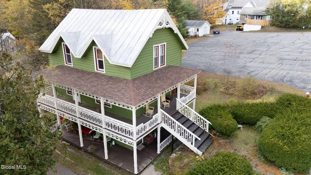 315 Lake Avenue, Lake Luzerne, NY 12846