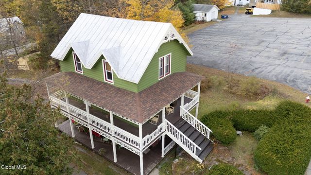 315 Lake Avenue, Lake Luzerne, NY 12846