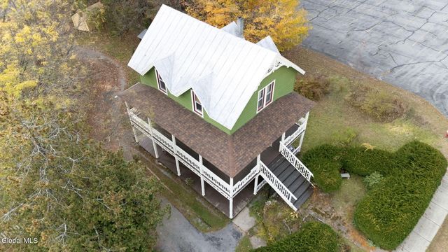 315 Lake Avenue, Lake Luzerne, NY 12846