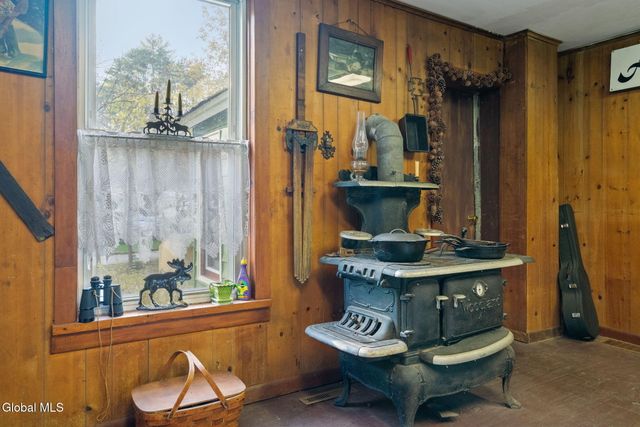 315 Lake Avenue, Lake Luzerne, NY 12846