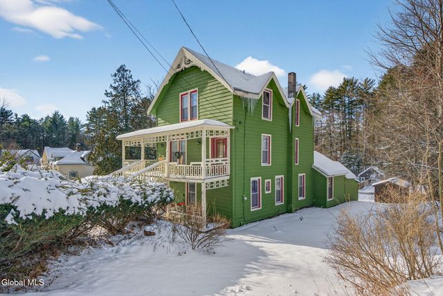 315 Lake Avenue, Lake Luzerne, NY 12846