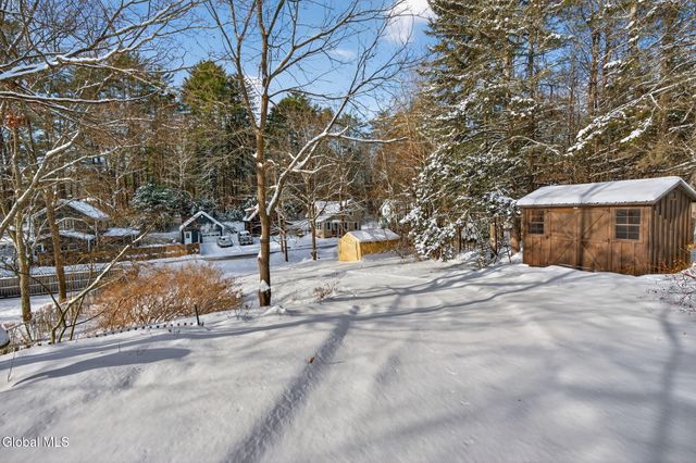 315 Lake Avenue, Lake Luzerne, NY 12846