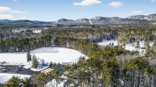 315 Lake Avenue, Lake Luzerne, NY 12846