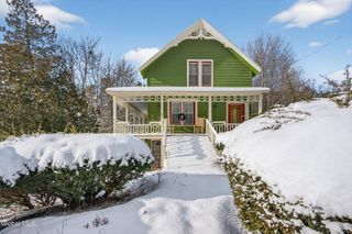 315 Lake Avenue, Lake Luzerne, NY 12846