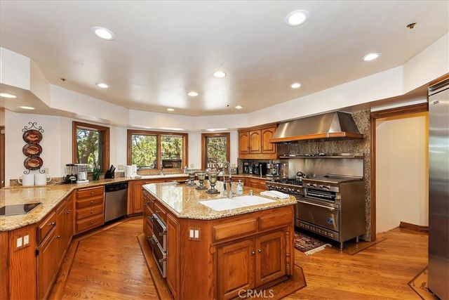 848 Jeffries, Big Bear Lake, CA 92315