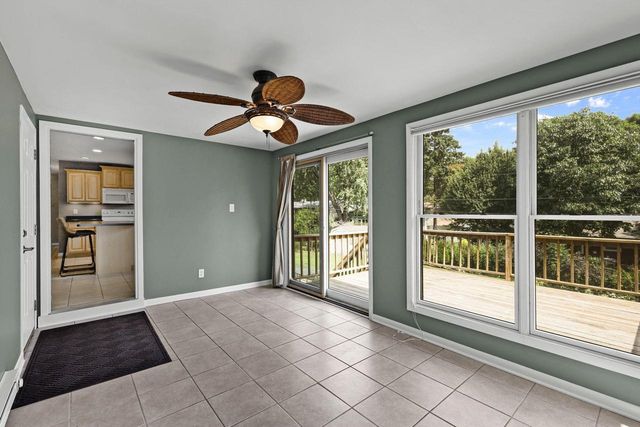 1418 Arrowood Drive, Madison, WI 53704