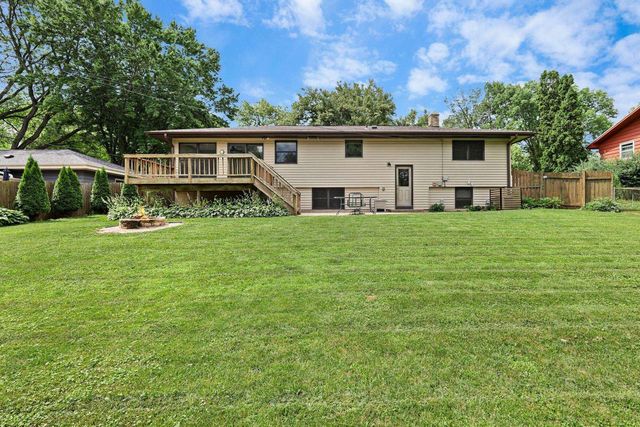 1418 Arrowood Drive, Madison, WI 53704
