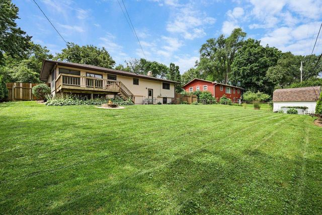1418 Arrowood Drive, Madison, WI 53704