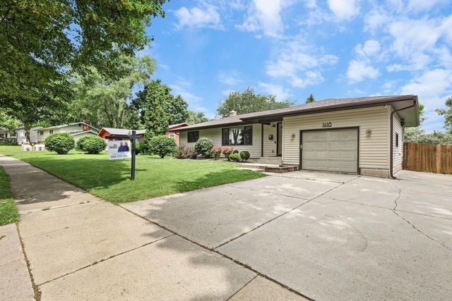1418 Arrowood Drive, Madison, WI 53704