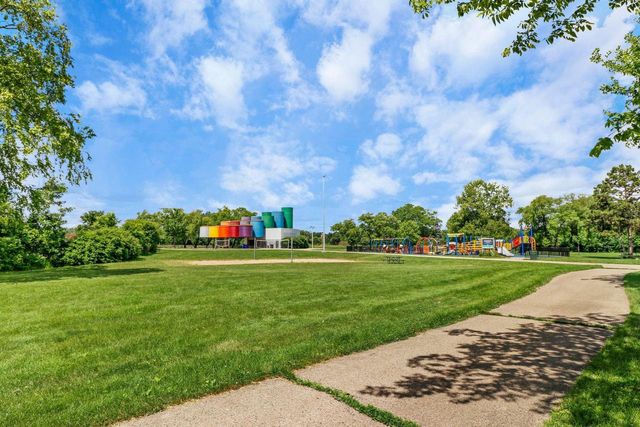 1418 Arrowood Drive, Madison, WI 53704