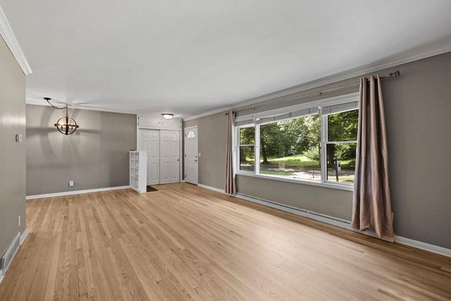 1418 Arrowood Drive, Madison, WI 53704