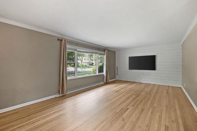 1418 Arrowood Drive, Madison, WI 53704