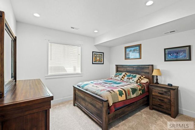 1591 N 805 E, Shelley, ID 83274