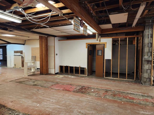 1035 Ethel Avenue, Hancock, MI 49930